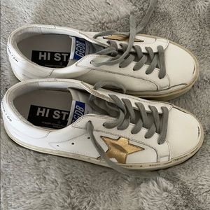 Golden Goose Hi Star white with gold star